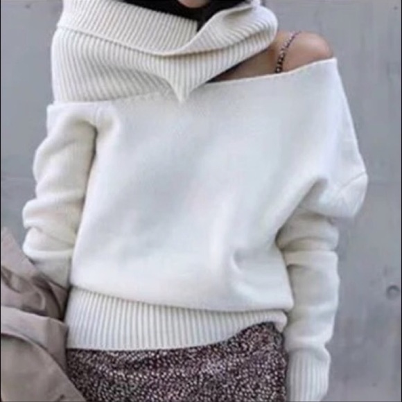 Monrow Lux Large Shawl Collar Off Shoulder Sweater - Picture 3 of 4